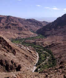 todravalley.jpg (80516 bytes)