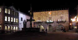 Praca da Republica lit up at night (Viana do Castelo)
